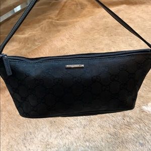 Vintage GUCCI GG black 💯 authentic